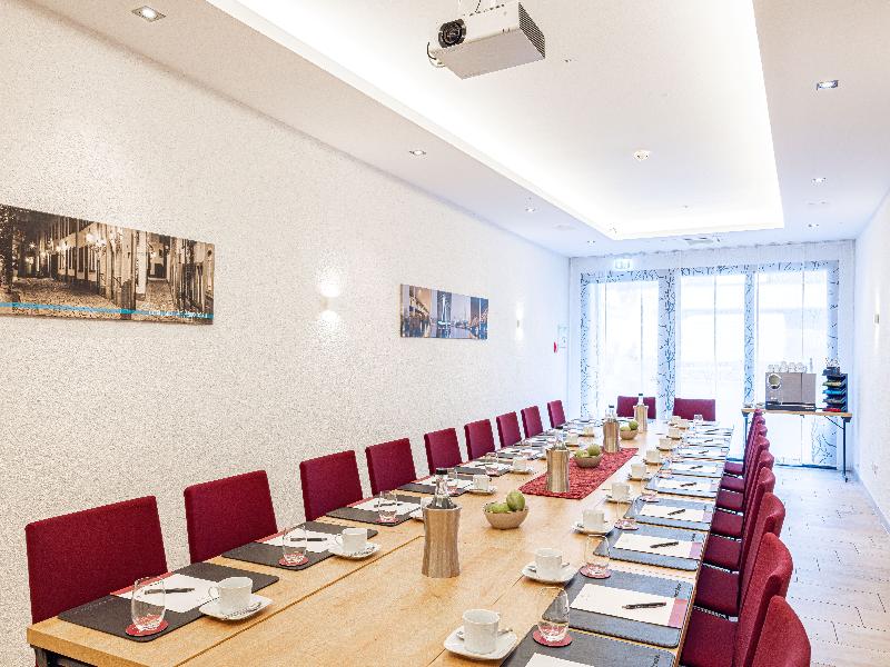 CityClass Hotel am Dom image