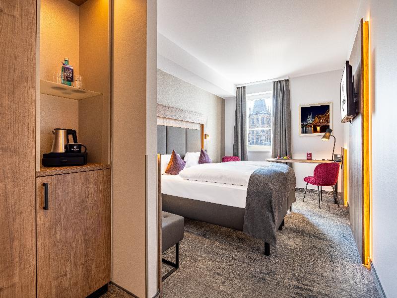 CityClass Hotel am Dom image