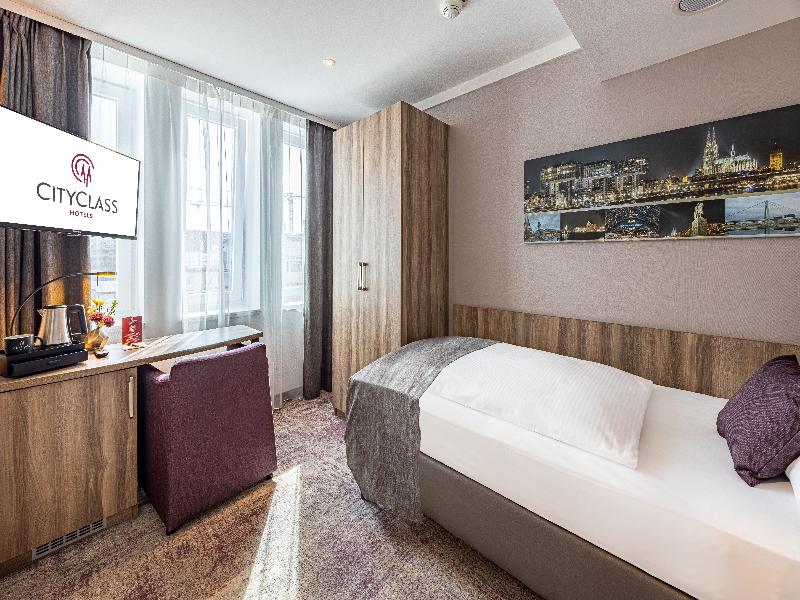 CityClass Hotel am Dom image