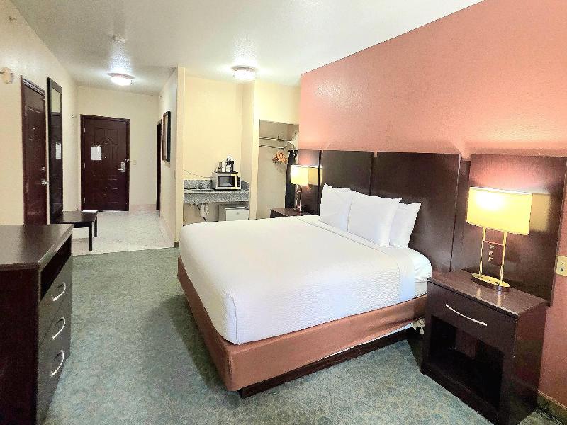 Ramada by Wyndham South Waco image