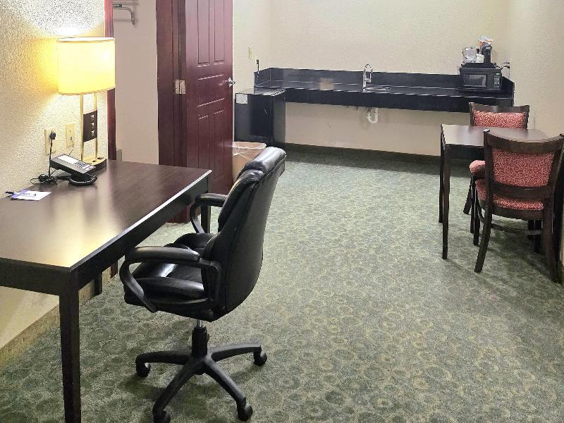 Ramada by Wyndham South Waco image