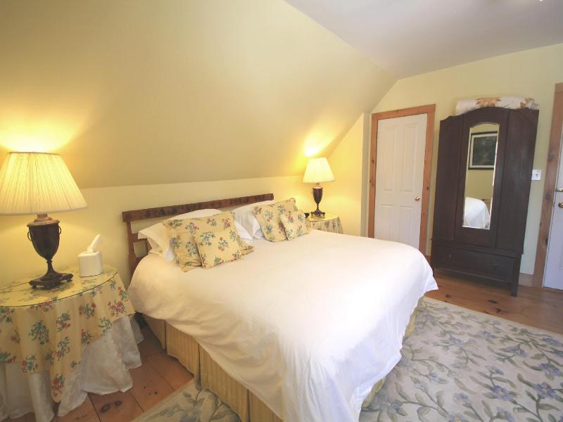 Highland Lake Inn image