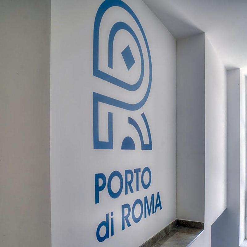 Porto Di Roma image