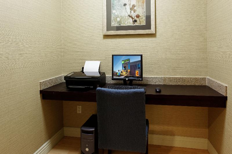Holiday Inn Express Benicia