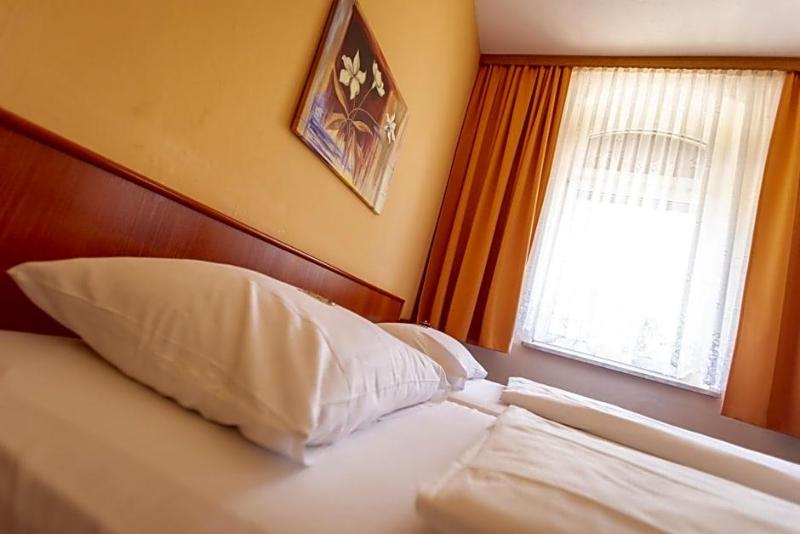Parkhotel Pretzsch image