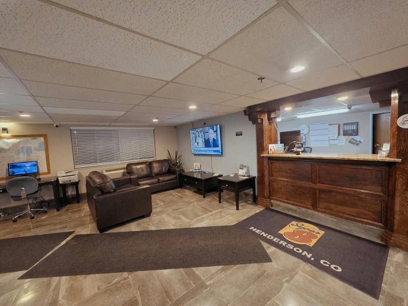 Super 8 by Wyndham Henderson North East Denver image