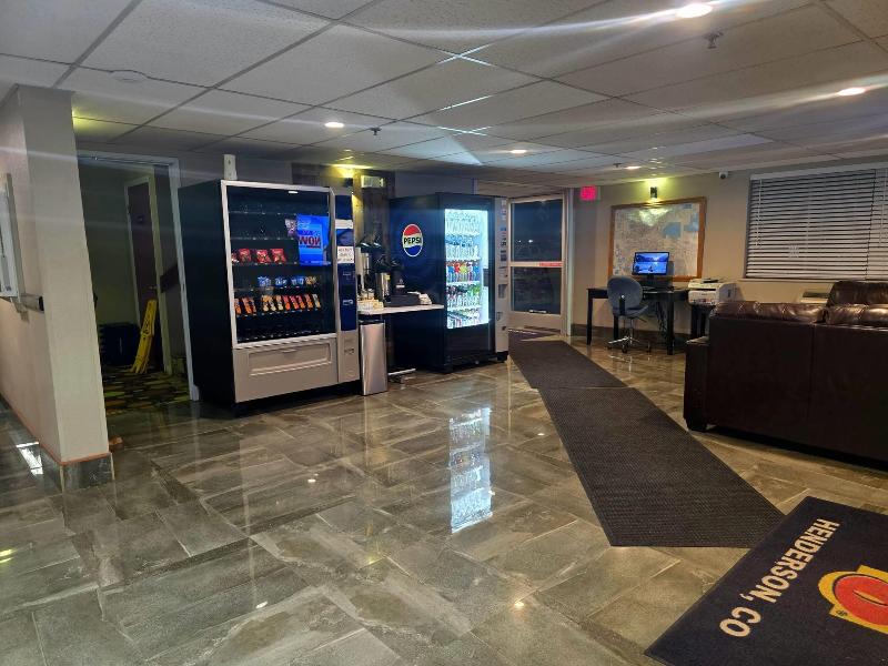 Super 8 by Wyndham Henderson North East Denver image