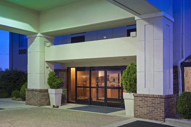 Holiday Inn Express Hotel & Suites Dayton West - B