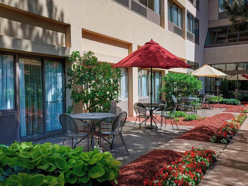 Detroit Marriott Livonia image