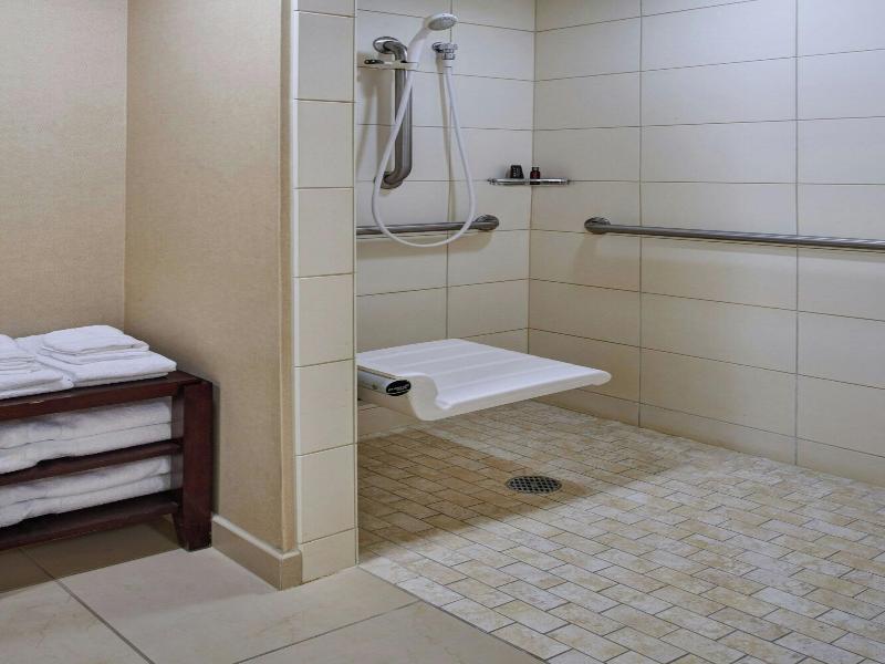 Detroit Marriott Livonia image