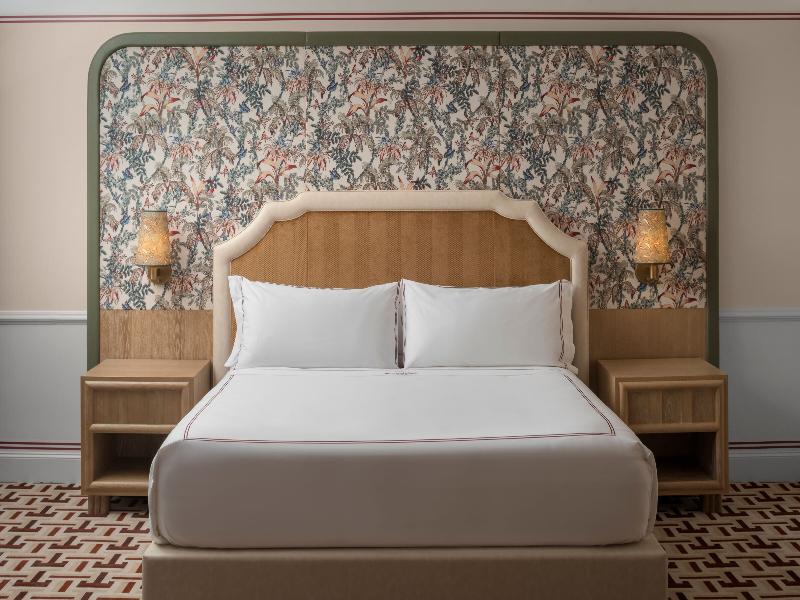 The Stoneleigh, Autograph Collection image