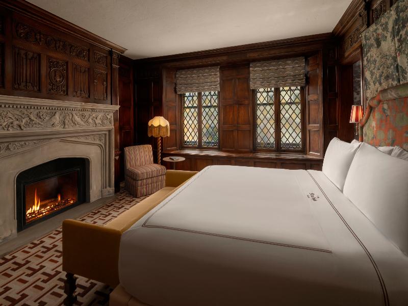 The Stoneleigh, Autograph Collection image