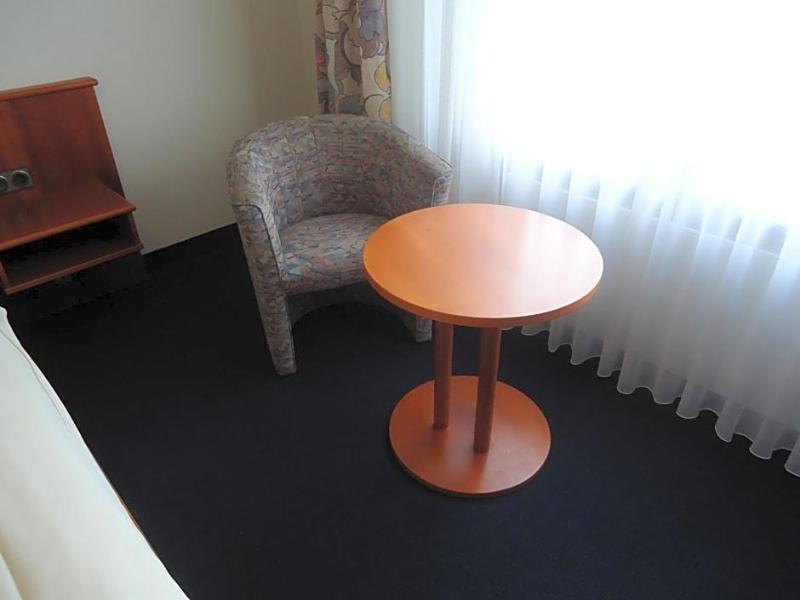 Central Ratingen image