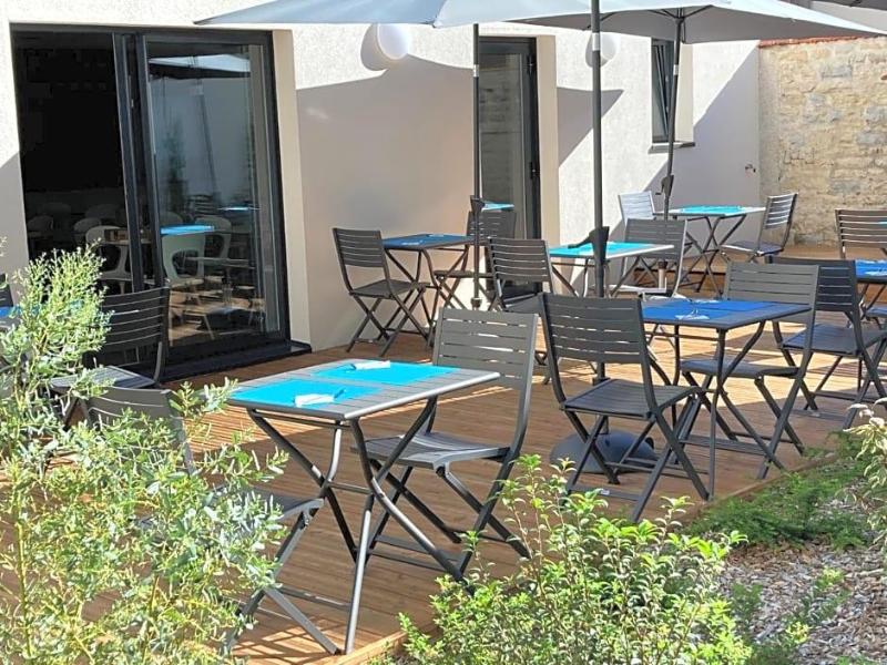 Hotel des Halles image