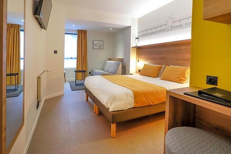 Hotel des Halles image
