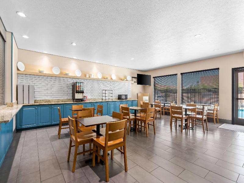 Country Inn & Suites by Radisson, Tucson Airport image