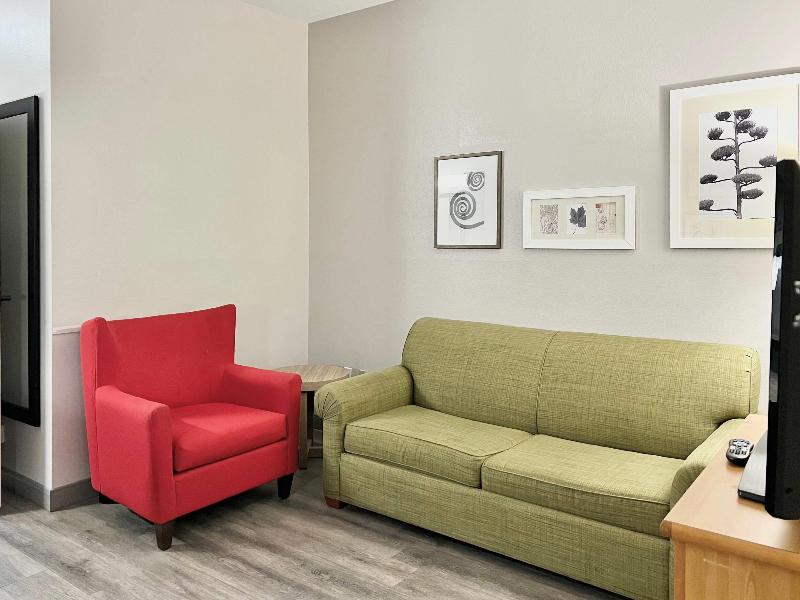 Country Inn & Suites by Radisson, Tucson Airport image