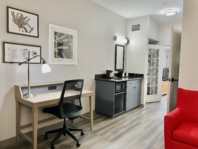 Country Inn & Suites by Radisson, Tucson Airport image