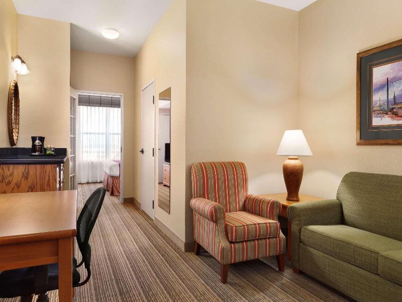 Country Inn & Suites by Radisson, Tucson Airport image