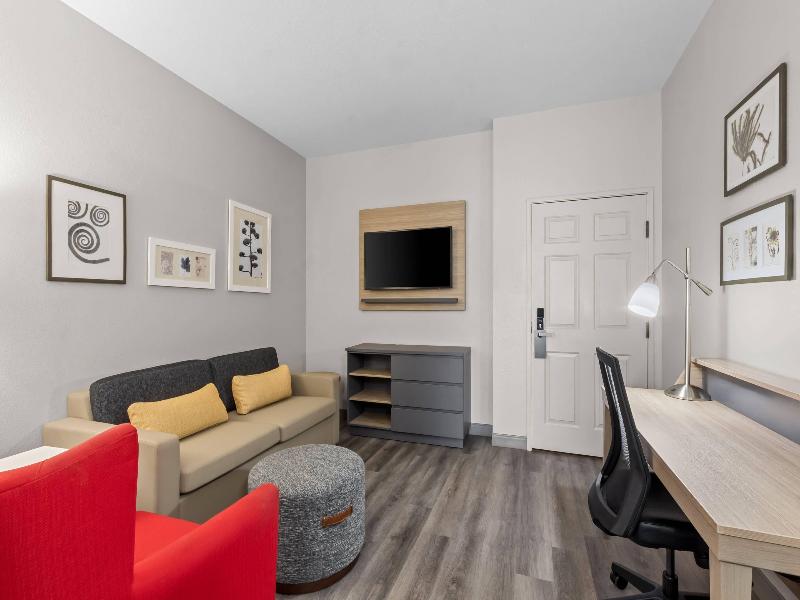Country Inn & Suites by Radisson, Tucson Airport image