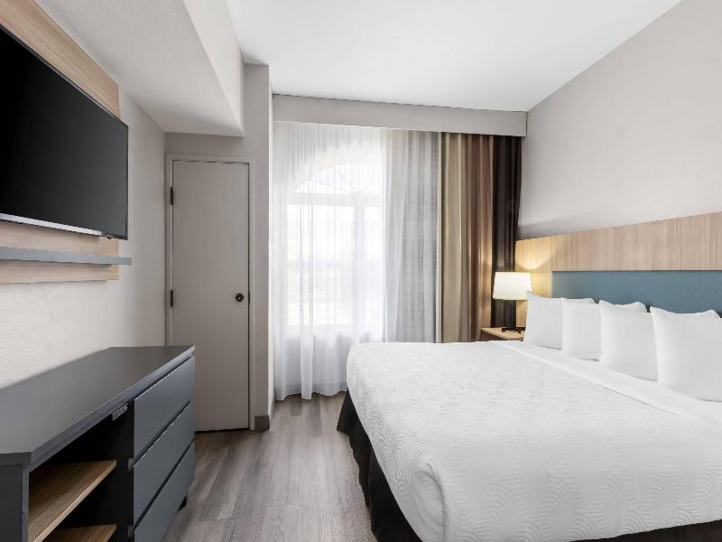 Country Inn & Suites by Radisson, Tucson Airport image