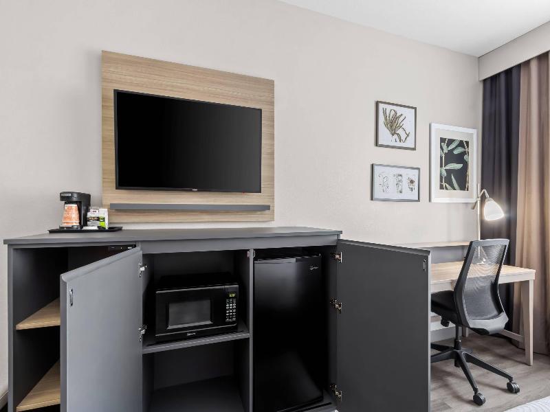 Country Inn & Suites by Radisson, Tucson Airport image