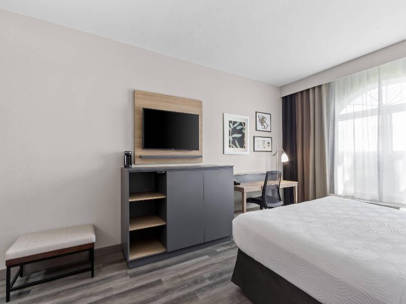 Country Inn & Suites by Radisson, Tucson Airport image