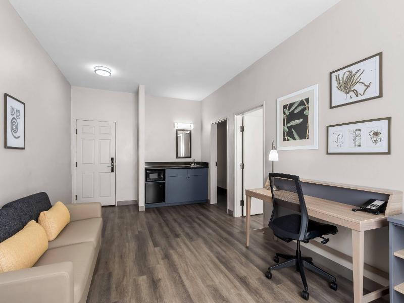 Country Inn & Suites by Radisson, Tucson Airport image