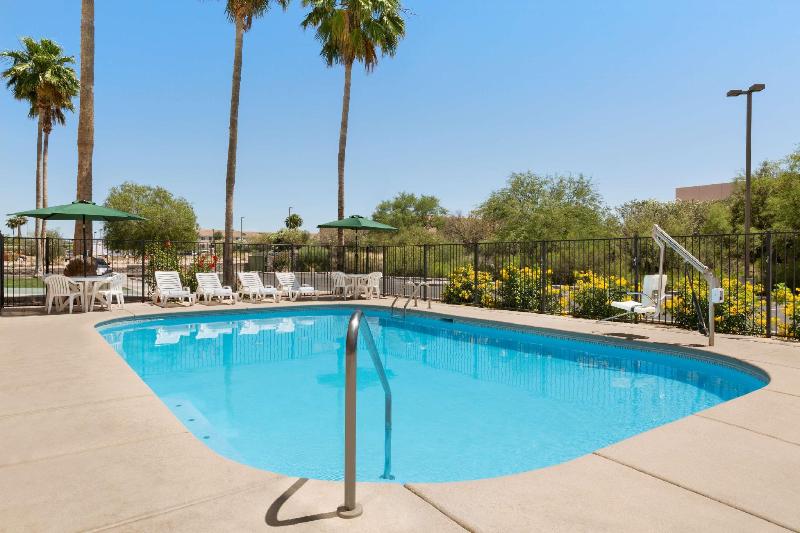 Hotel Country Inn & Suites by Radisson, Tucson Airport