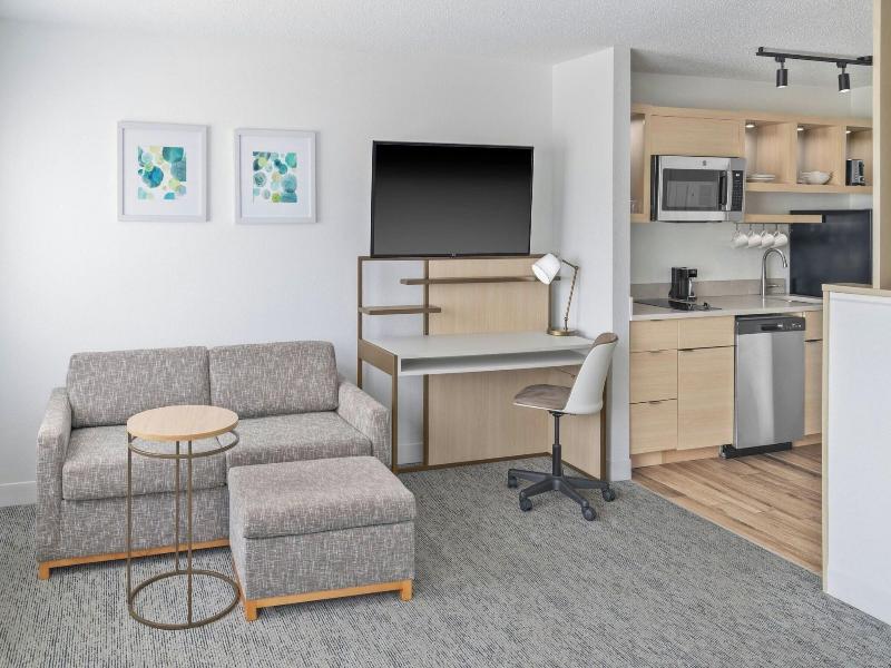 TownePlace Suites Detroit Warren image