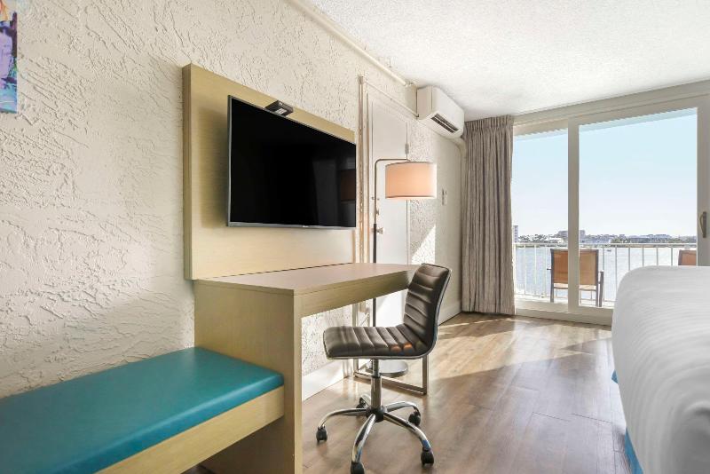 Inn on Destin Harbor — photo 87