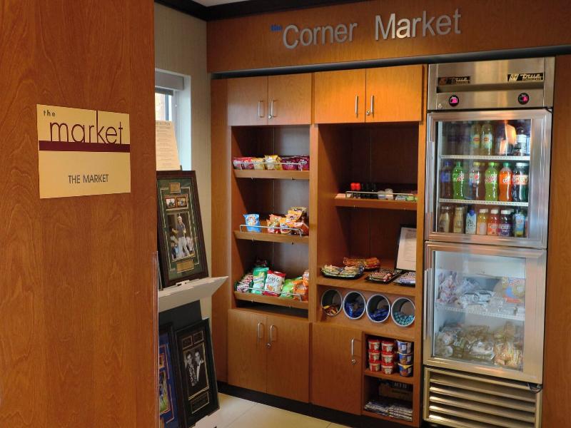 Fairfield Inn & Suites Des Moines Airport