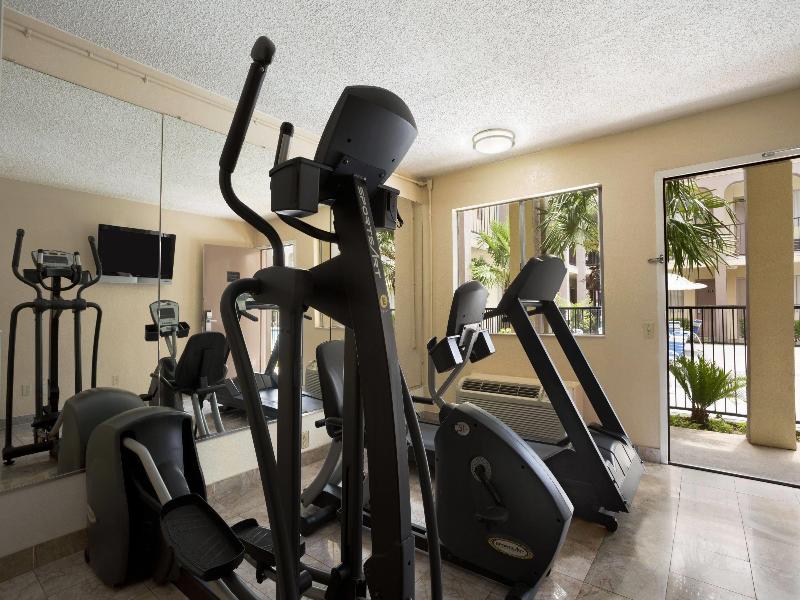 Days Inn By Wyndham Dallas Irving Market Center image