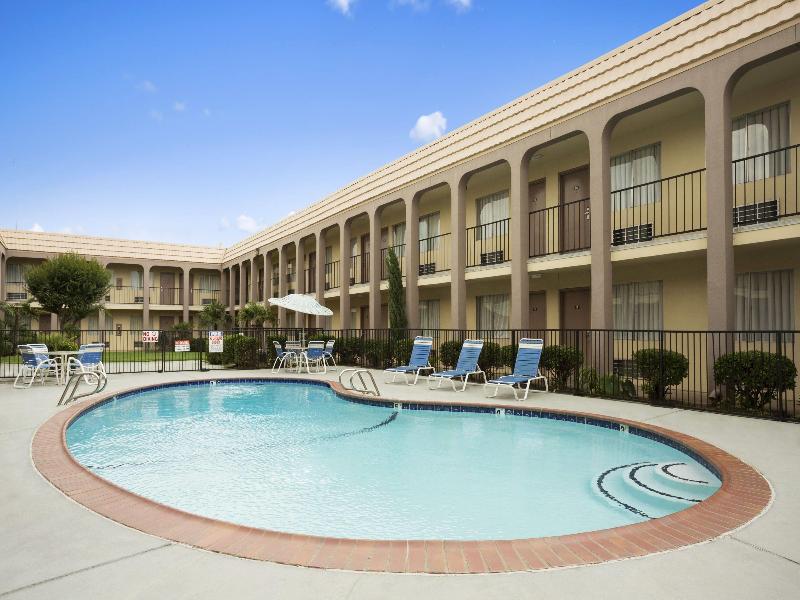 Days Inn By Wyndham Dallas Irving Market Center image