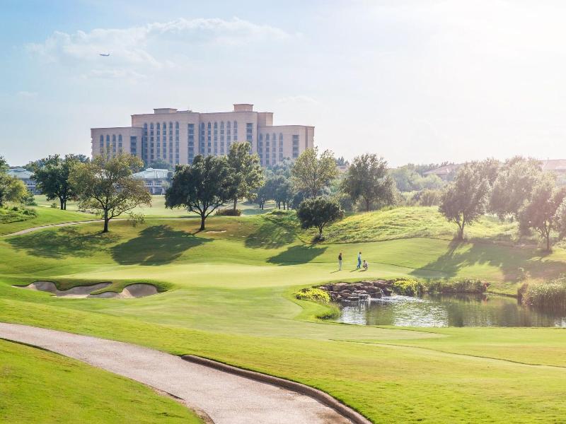 The Ritz-Carlton Dallas, Las Colinas image