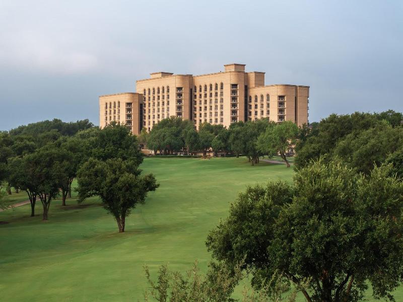 The Ritz-Carlton Dallas, Las Colinas image