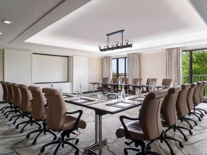 The Ritz-Carlton Dallas, Las Colinas image