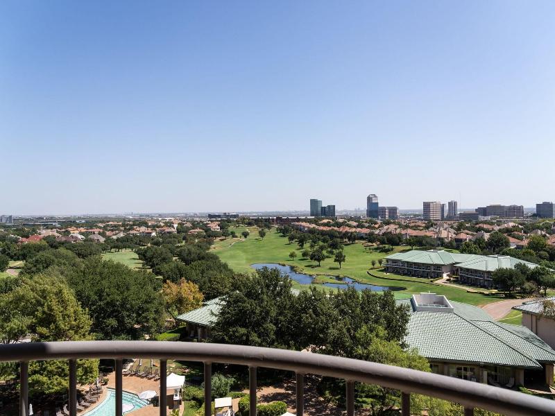 The Ritz-Carlton Dallas, Las Colinas image