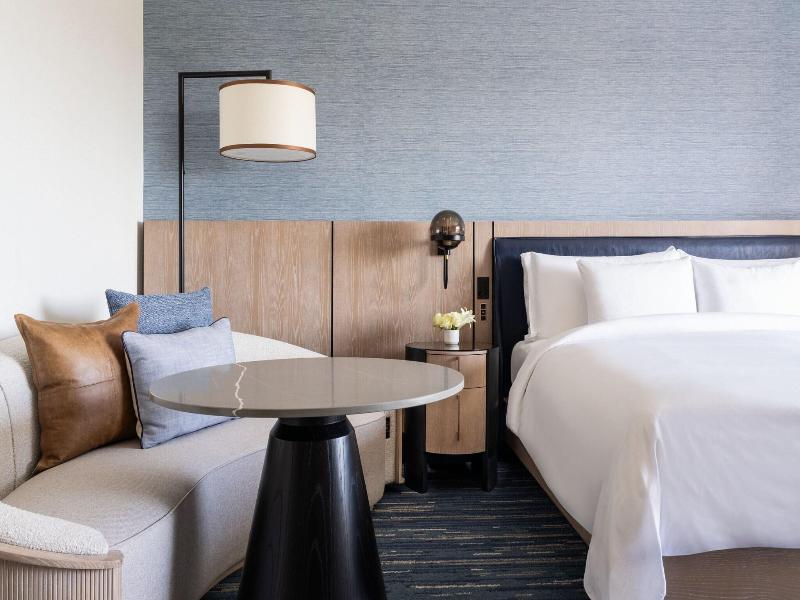 The Ritz-Carlton Dallas, Las Colinas image