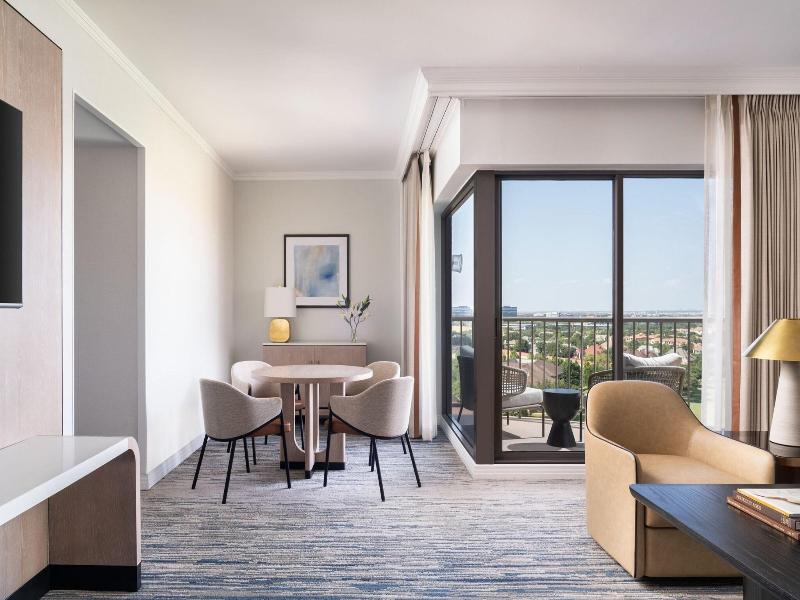 The Ritz-Carlton Dallas, Las Colinas image