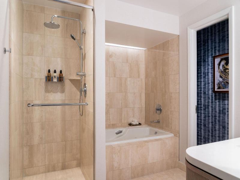 The Ritz-Carlton Dallas, Las Colinas image