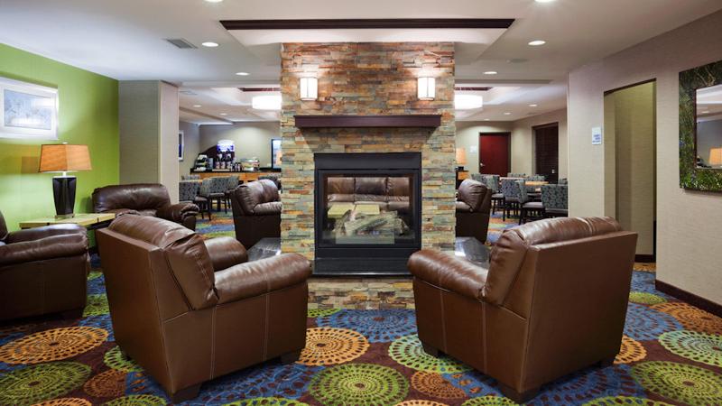 Holiday Inn Expr and Sts Rochester - Mayo Clinic image