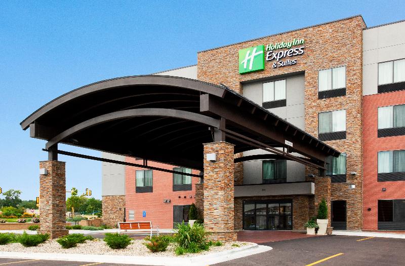 Holiday Inn Expr and Sts Rochester - Mayo Clinic image