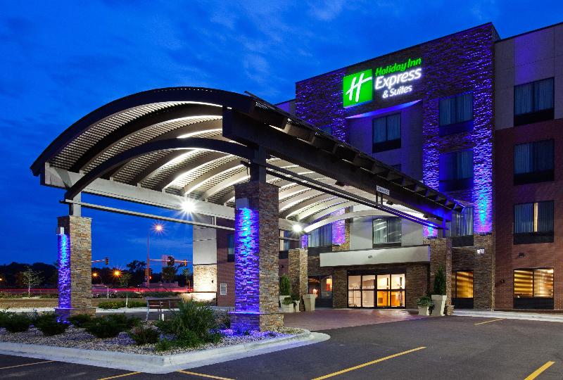 Holiday Inn Expr and Sts Rochester - Mayo Clinic image