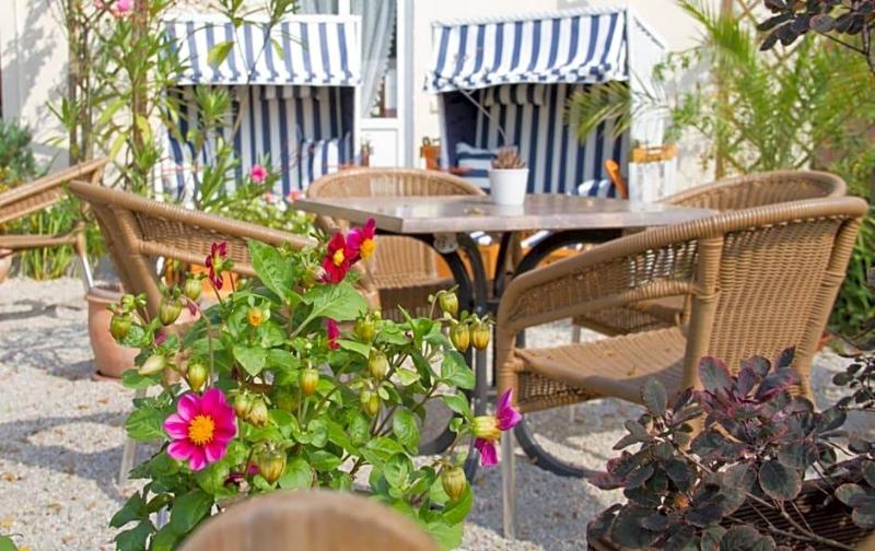 Hotel Pension Zwei Linden image