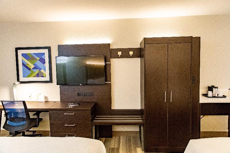 Holiday Inn Express Columbus - Dublin image