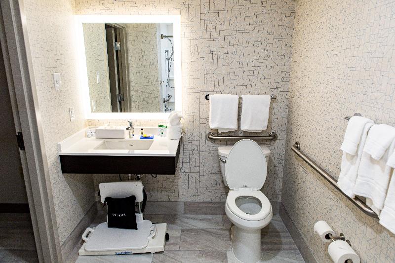 Holiday Inn Express Columbus - Dublin image