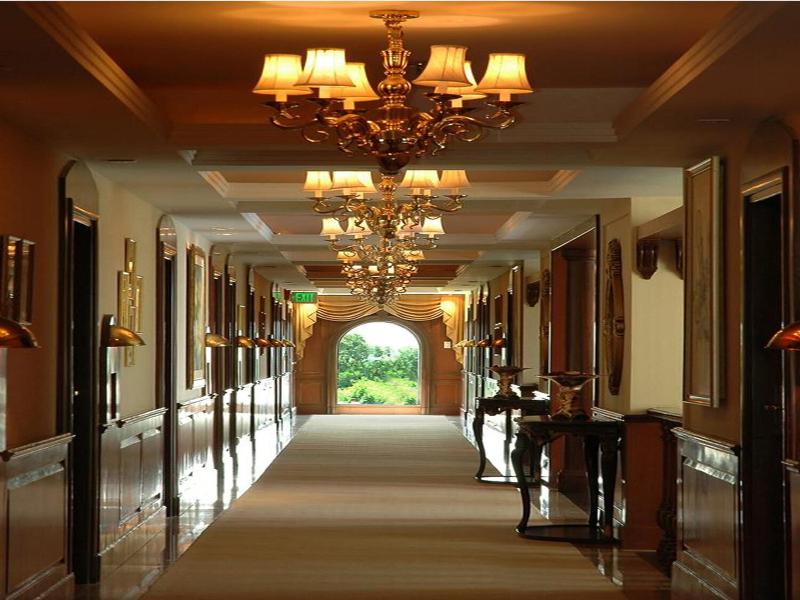 The Palms Town and Country Club image