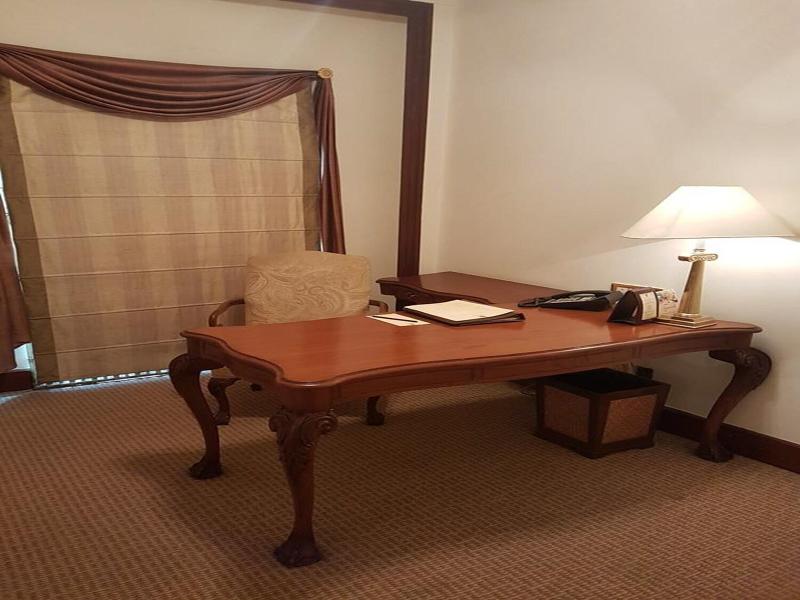 The Palms Town and Country Club image