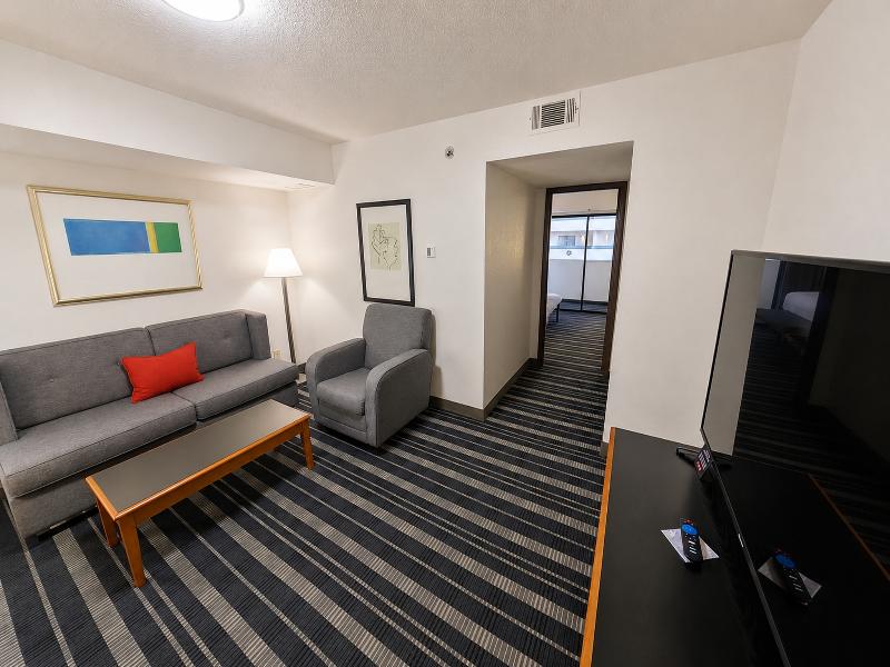Atrium Hotel & Suites DFW South image